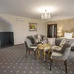 Chateau Sanov 5*