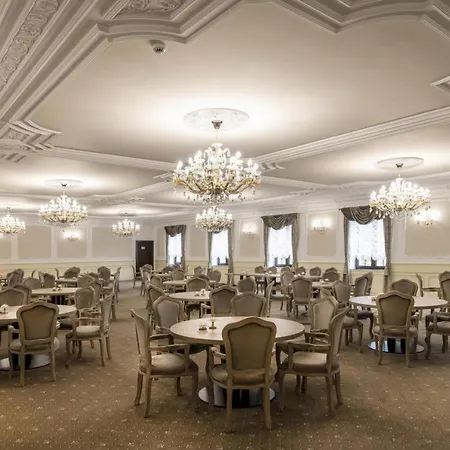 Hotell Chateau Sanov 4*