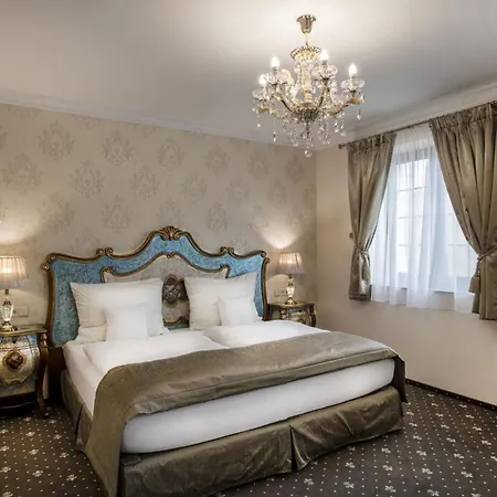 Chateau Sanov 4*