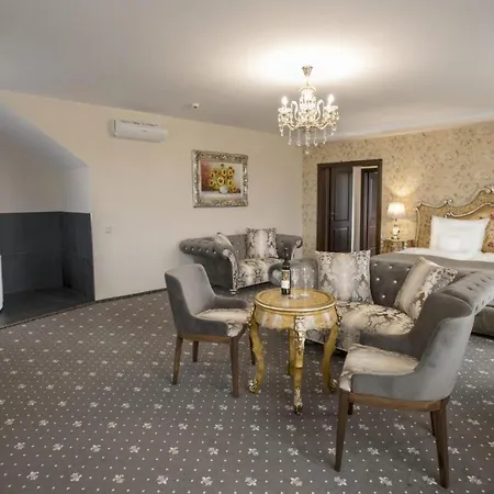 Chateau Sanov 4*