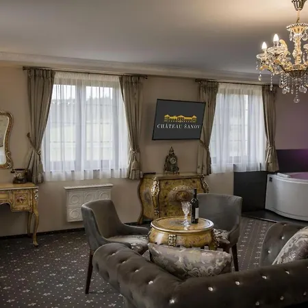 Chateau Sanov Hotel