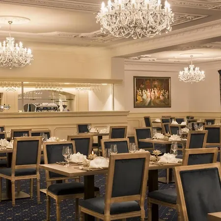 Hotel Chateau Sanov 5*