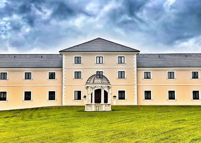 Hotel Chateau Sanov 5*